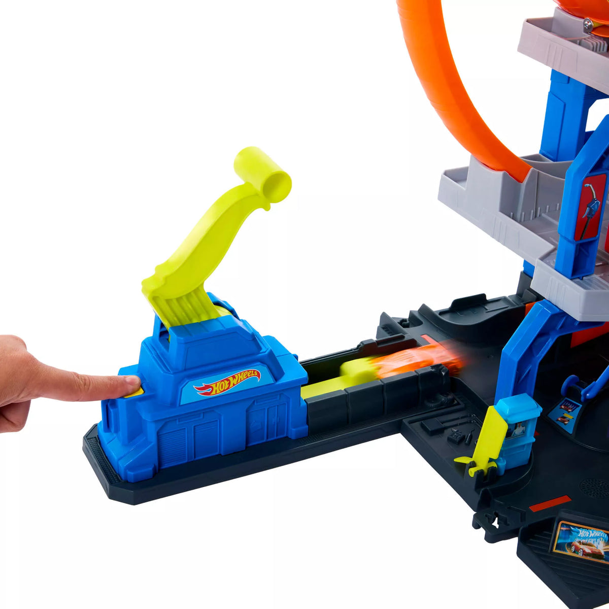 HOT WHEELS rinkinys – Mega garažas su kilpomis (JBM74)