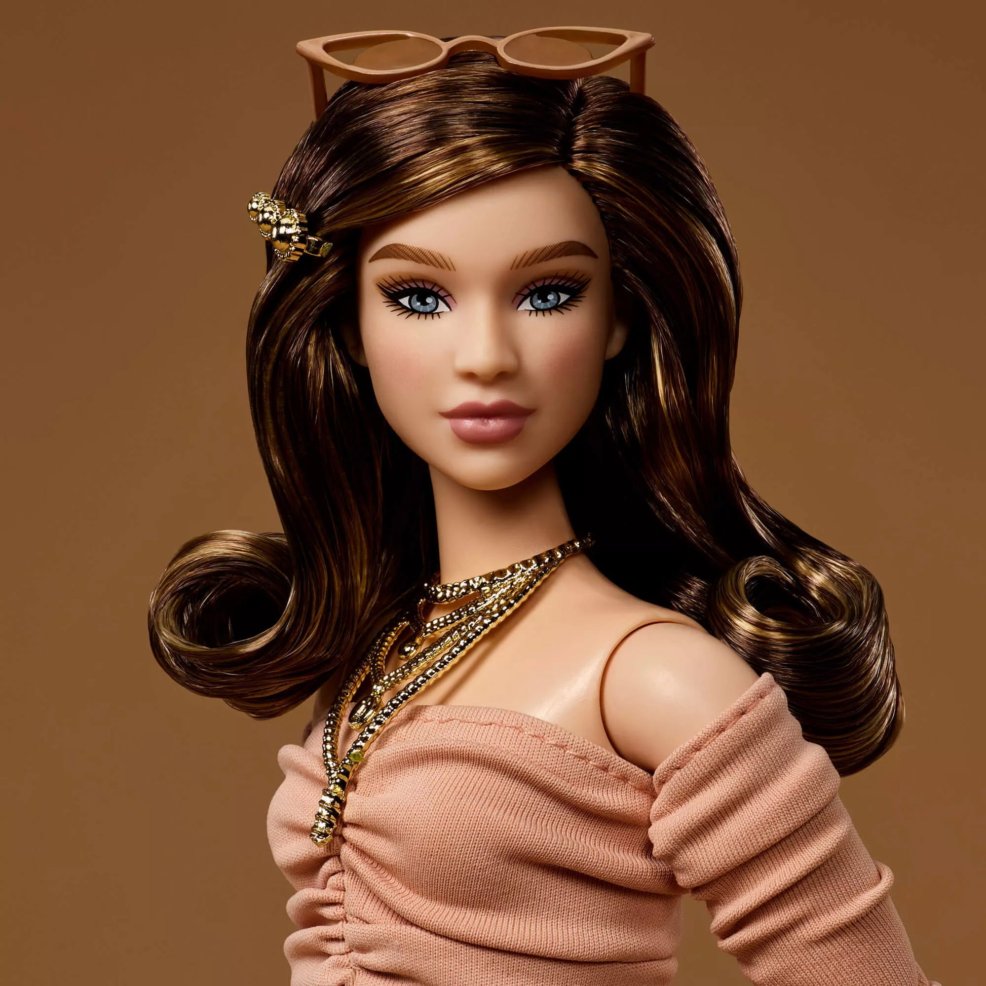 BARBIE YOU CREATE BASICS lėlė šviesiais plaukais (JJX37)