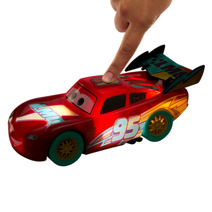CARS šviečiantis interaktyvus Žaibas Makvynas (JMT55)