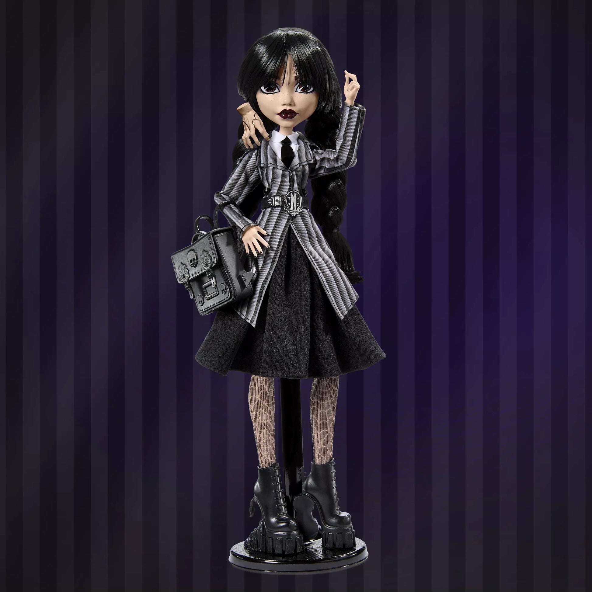 MONSTER HIGH X WEDNESDAY lėlė Trečiadienė juoda suknele (HXJ03)